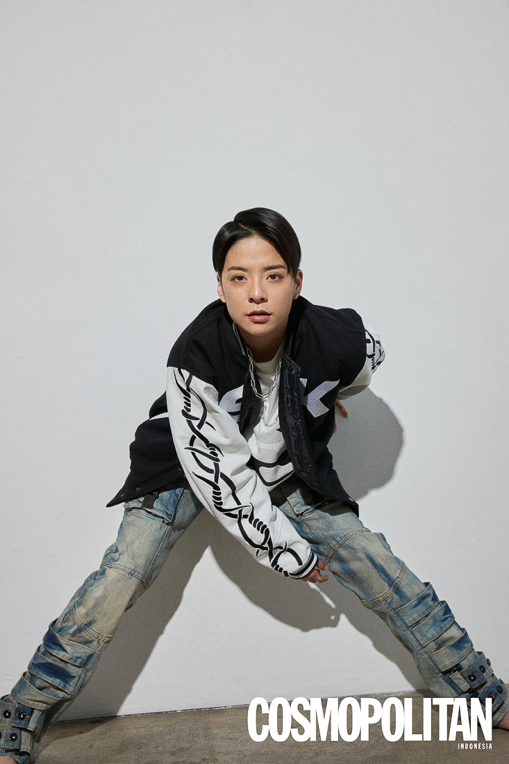 COSMOAMBERLIU3449